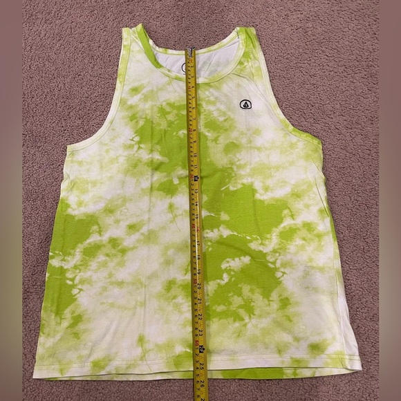 VOLCOM Men's Tie Dye Sleeveless Tank Top - Picture 8 of 8